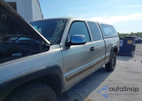 2002 Chevrolet Silverado 1500 Ls from USA, damaged, VIN 2GCEK19T621126065